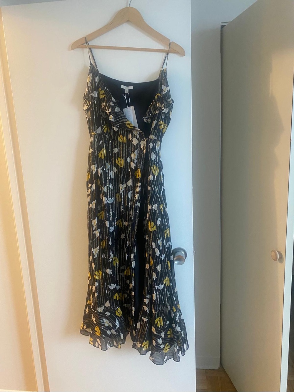 Joie 100% silk Women’s Black Floral Ruffle Midi Dress BNWT